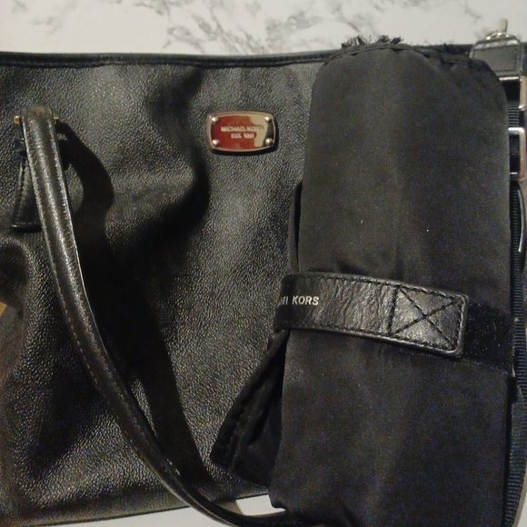 MK diaper bag and changing pad - Picture 2 of 2